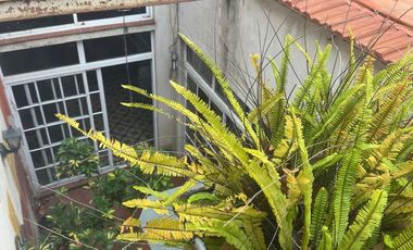 VENTA-CASA- 5 AMB -MACROCENTRO - RUBROS VARIOS-COMERCIAL-VIVIENDA - OPORTUNIDAD