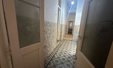 VENTA-CASA- 5 AMB -MACROCENTRO - RUBROS VARIOS-COMERCIAL-VIVIENDA - OPORTUNIDAD