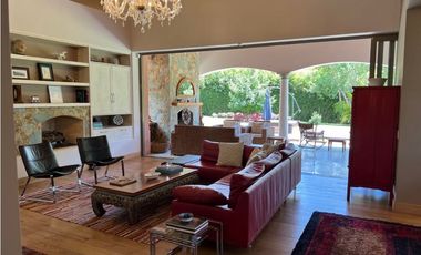 CASA CAMPESTRE  EN LLANOGRANDE