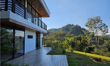 Casa para Arriendo Amoblado en El Retiro Antioquia sector La Fe