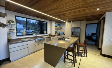 Casa para Arriendo Amoblado en El Retiro Antioquia sector La Fe