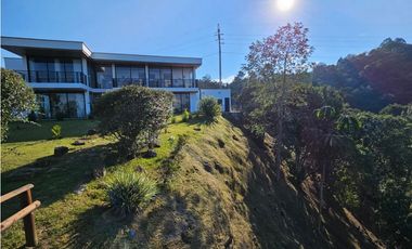 Casa para Arriendo Amoblado en El Retiro Antioquia sector La Fe