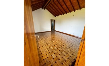 Casa en Alquiler Envigado Alto Las Antillas
