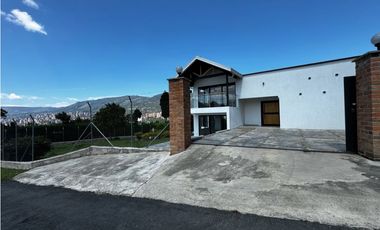 Casa en Alquiler Envigado Alto Las Antillas