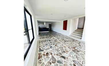 Casa en Alquiler Envigado Alto Las Antillas