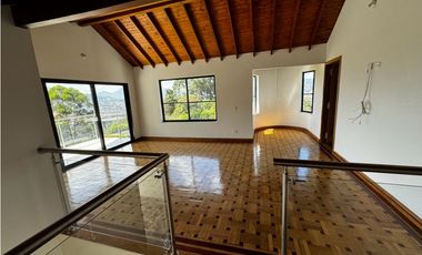 Casa en Alquiler Envigado Alto Las Antillas