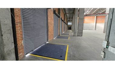 Arrienda  Excelente Bodega Fontibón  4.521 M2