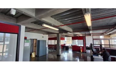 Arrienda  Excelente Bodega Fontibón  4.521 M2