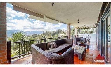 Casa Campestre en Arriendo Amoblado en Envigado Escobero parte baja