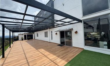 Casa en Arriendo en Envigado El Escobero