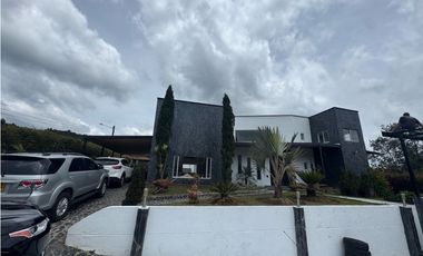 Casa en Arriendo en Envigado El Escobero