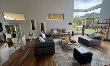 Casa en Arriendo en Envigado El Escobero