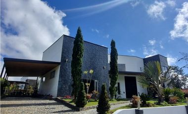 Casa en Arriendo en Envigado El Escobero