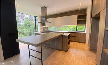 Casa en Arriendo en Medellín Alto de Palmas