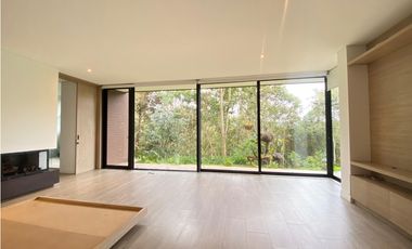 Casa en Arriendo en Medellín Alto de Palmas