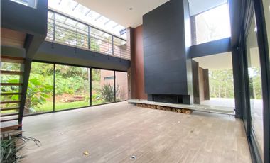Casa en Arriendo en Medellín Alto de Palmas
