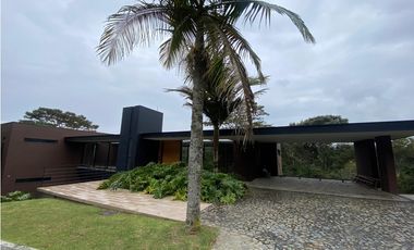 Casa en Arriendo en Medellín Alto de Palmas