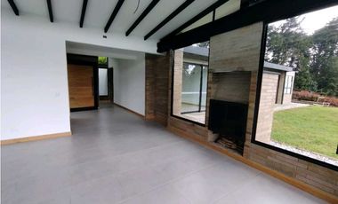 Casa en Arriendo en Envigado Alto de Palmas