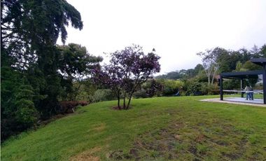 Casa en Arriendo en Envigado Alto de Palmas