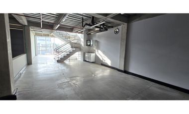 Arrienda  Excelente Bodega Fontibón  2.557 M2