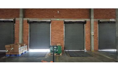 Arrienda  Excelente Bodega Fontibón  2.557 M2