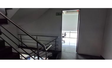 Arrienda  Excelente Bodega Fontibón  2.557 M2