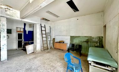 Propiedad en el sector de la minorista para la venta