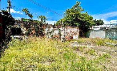 Propiedad en el sector de la minorista para la venta