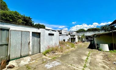 Propiedad en el sector de la minorista para la venta