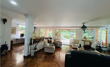 Casa en Venta en El Poblado sector San Lucas