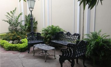 Venta de Edificio Comercial en Ecuador, Guayaquil, sector Ceibos - Olivos