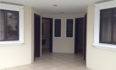 Venta de Edificio Comercial en Ecuador, Guayaquil, sector Ceibos - Olivos