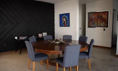 CASA EN VENTA CON PANELES SOLARES EN PRIVADA KINISH, CHOLUL.