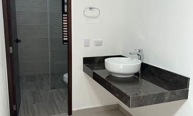 CASA EN VENTA EN PRIVADA XCANATUN, MERIDA.