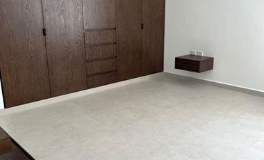 CASA EN VENTA EN PRIVADA XCANATUN, MERIDA.