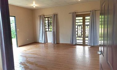 ALQUILO CASA DE 2HAB SIN MUEBLES BOQUETE