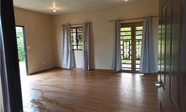 ALQUILO CASA DE 2HAB SIN MUEBLES BOQUETE