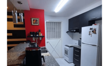 SAN ANTONIO / VALLE DE LAS PRADERAS / 209M / 3 HABITACIONES / PATIO