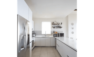 COLON / PLAYA ESCONDIDA / 225M / 3 HABITACION / 2 PARKING / BALCON