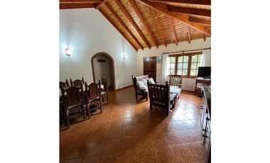 Casa en Urquiza al 1000