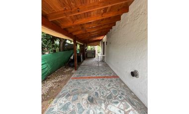 Casa en Urquiza al 1000