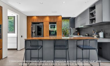 Casa en venta c/ cochera en Adrogué