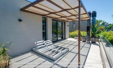 Casa en venta c/ cochera en Adrogué