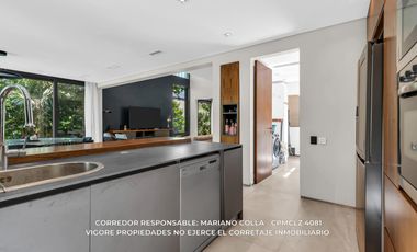 Casa en venta c/ cochera en Adrogué