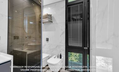 Casa en venta c/ cochera en Adrogué