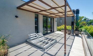 Casa en venta c/ cochera en Adrogué