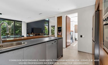 Casa en venta c/ cochera en Adrogué