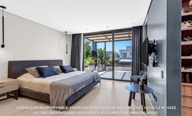 Casa en venta c/ cochera en Adrogué