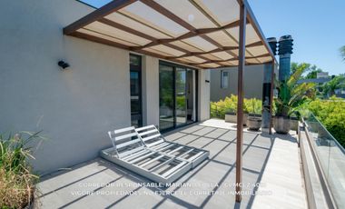 Casa en venta c/ cochera en Adrogué