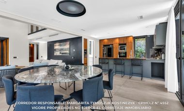 Casa en venta c/ cochera en Adrogué